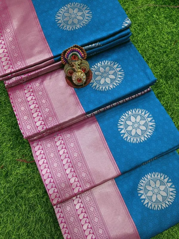 Blue_Embellished_Banarasi_Jacquard_Saree_(Blue)